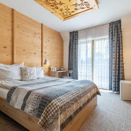 Stachelisko - I Bed & Breakfast Chocholow